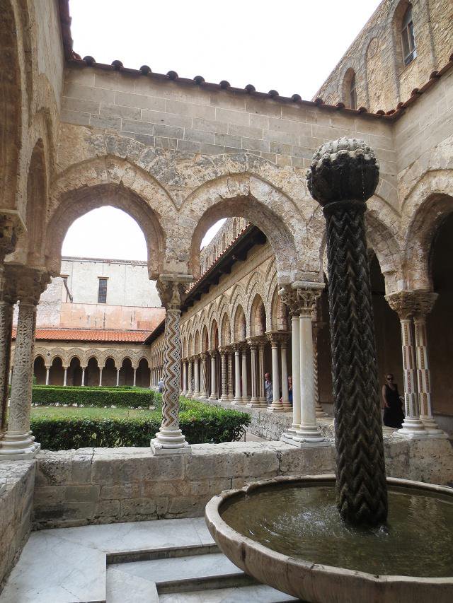 モンレアーレ （２９景-26）　シチリア　イタリア　Monreale, Sicilia, Italy　2015/06/24 Photo by Kohyuh