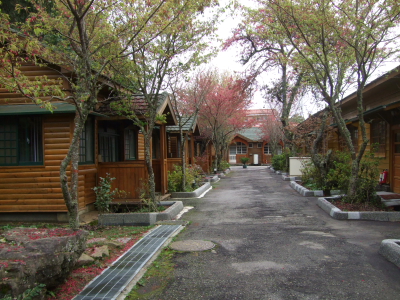 ロッジ　Lodge　もいろいろ　① オープンしていないロッジ 2012/02/29　Photo by Kohyuh