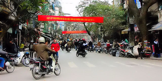 ハノイの旧市街　Old Town in Ha Noi　Photo by Kohyuh 2010/01/12