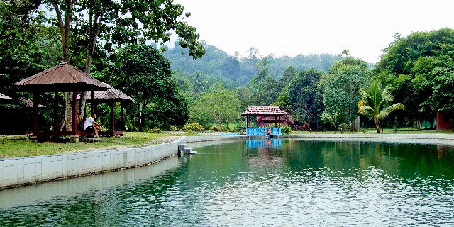 ベントン温泉 Kolam air Panas Bentong　2010/05/25　Photo by Kohyuh