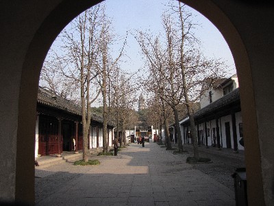 雲巌寺塔を望む （虎丘）　蘇州　Huqiu Pagoda, Tiger Hill, Suzhou　2010/01/08　Photo by Kohyuh