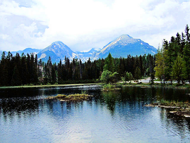 山良し、高原良し、水辺よし ・・・ ヴィソケー・タトリの宿近郊　Vysoke Tatry, Slovakia</font>　2007/05/26　Photo by Kohyuh