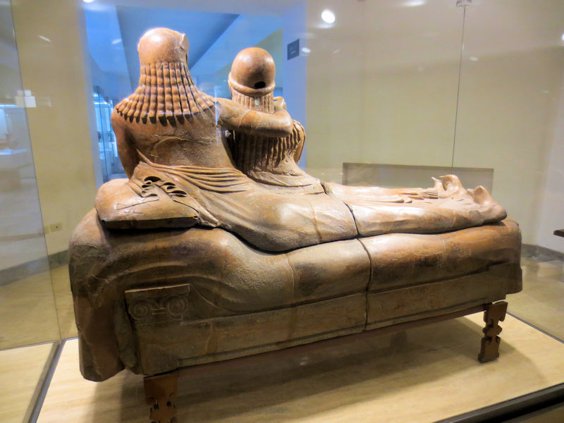 エトルリア人の夫婦の棺 2