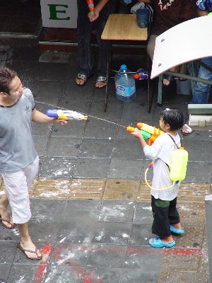 水掛け祭り バンコク