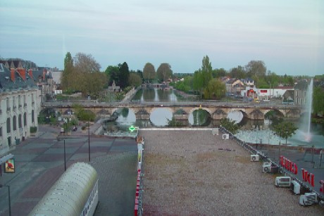 《ヴィエルゾンのホテルの部屋からの眺め》 《ヴィエルゾンのホテルの部屋からの眺め》