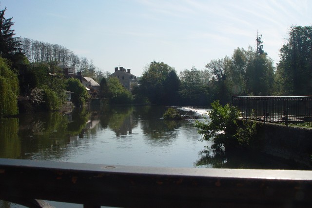 ヴィエルゾンの川の風景3 Vierzon, France 2004/04/26 Photo by Kohyuh vierzon_river3